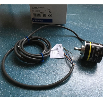 E6B2-CWZ6C 1000P/R 2M OMSによるインクリメンタル・シャフト・エンコーダー