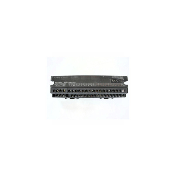 Mitsubishi AJ65SBTB1-32DT1 PLC CC-Link リモート I/O モジュール 16 入力 24VDC 16トラン出力 スクリュー